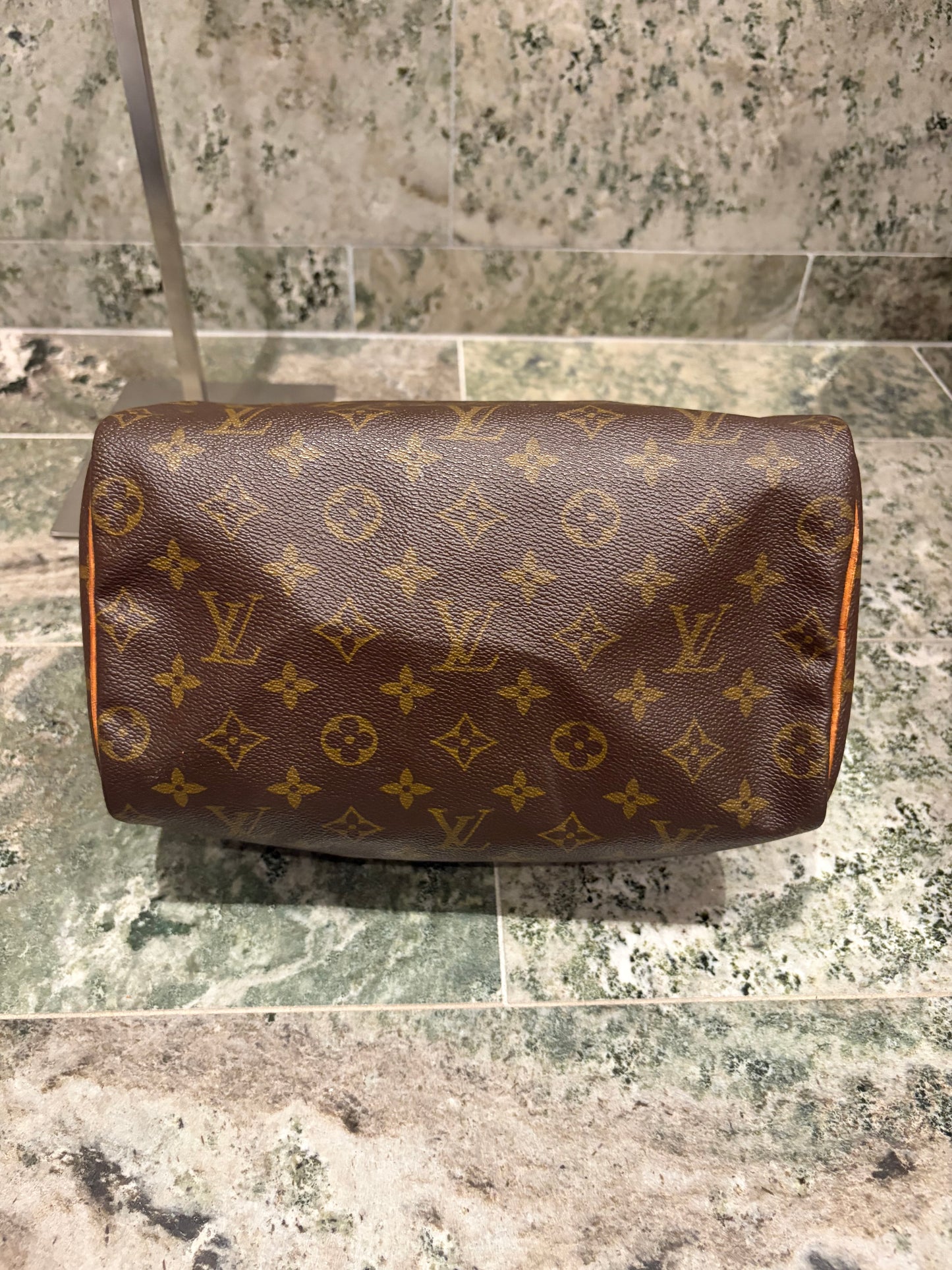 Louis Vuitton speedy 25