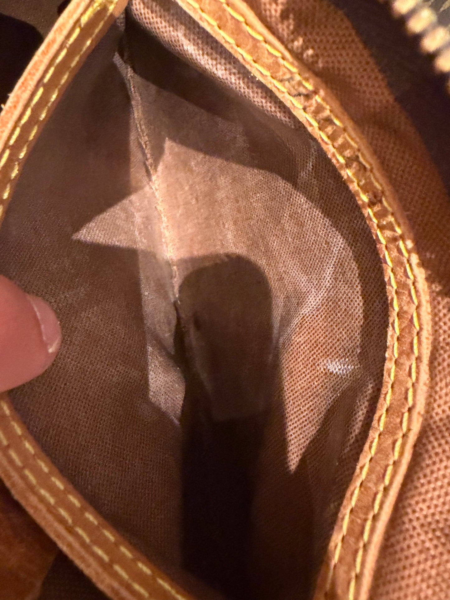 Louis Vuitton speedy 25