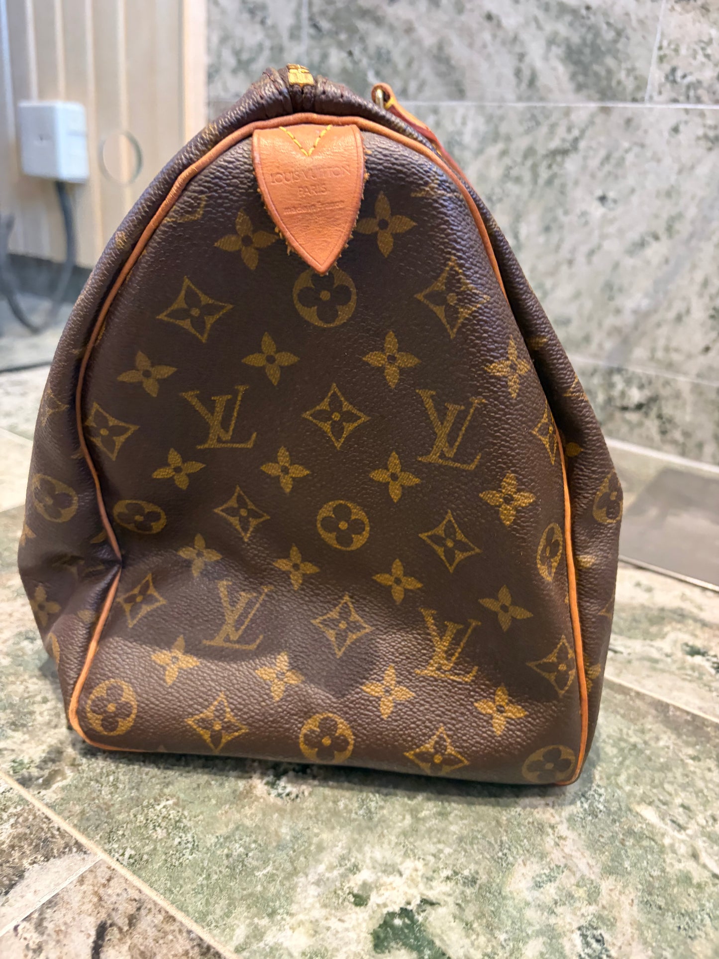 Louis Vuitton speedy 35