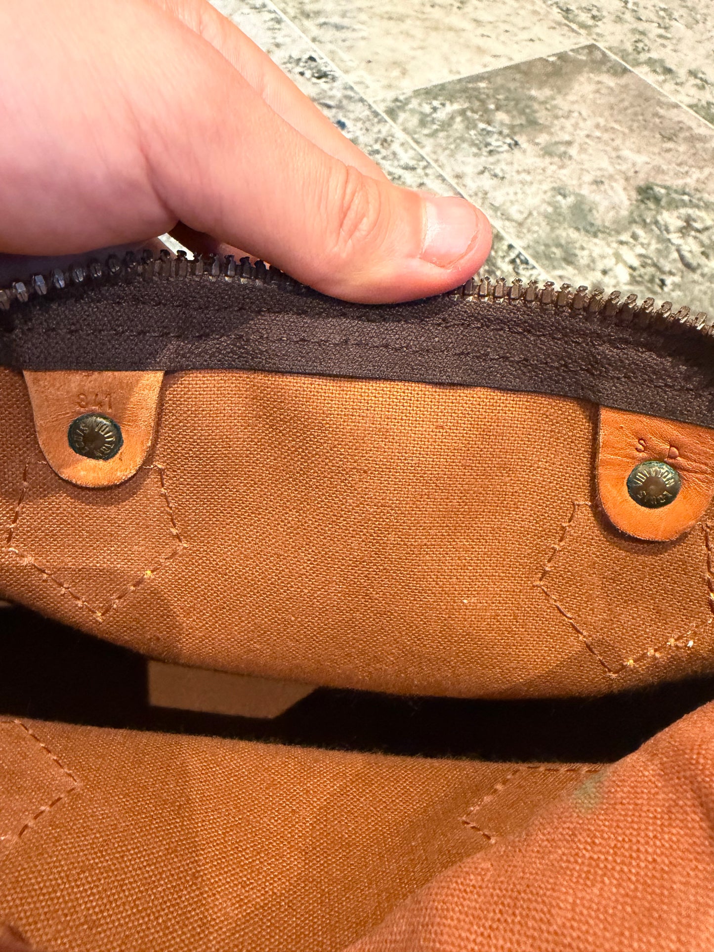 Louis Vuitton speedy 25