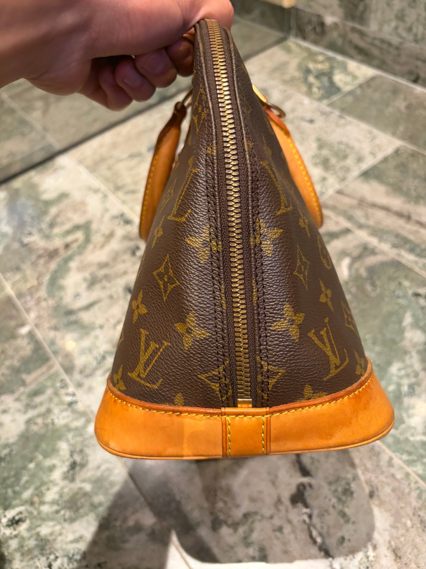 Louis Vuitton Alma PM