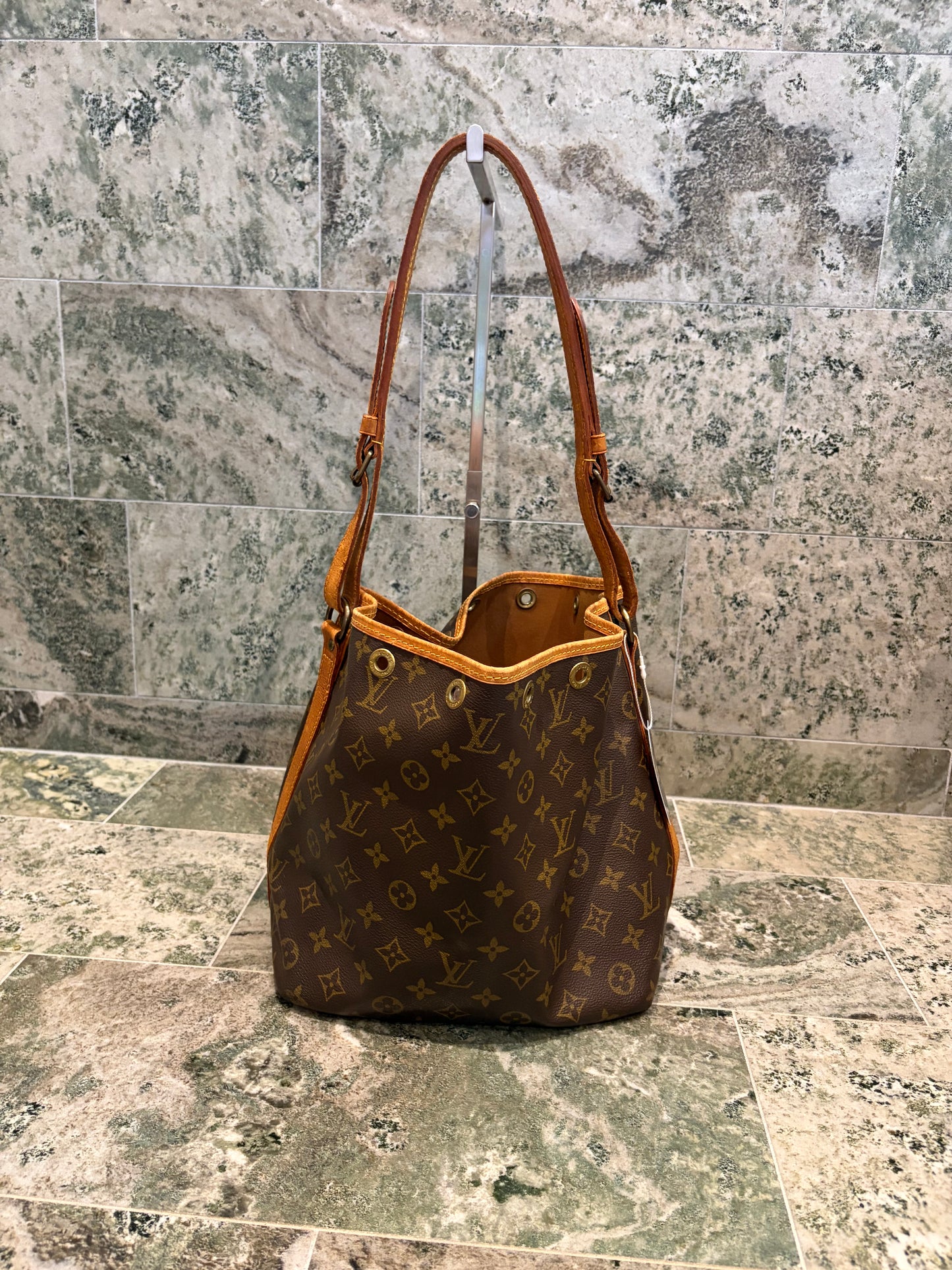 Louis Vuitton Noé pétite