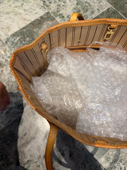 Louis Vuitton Neverfull PM