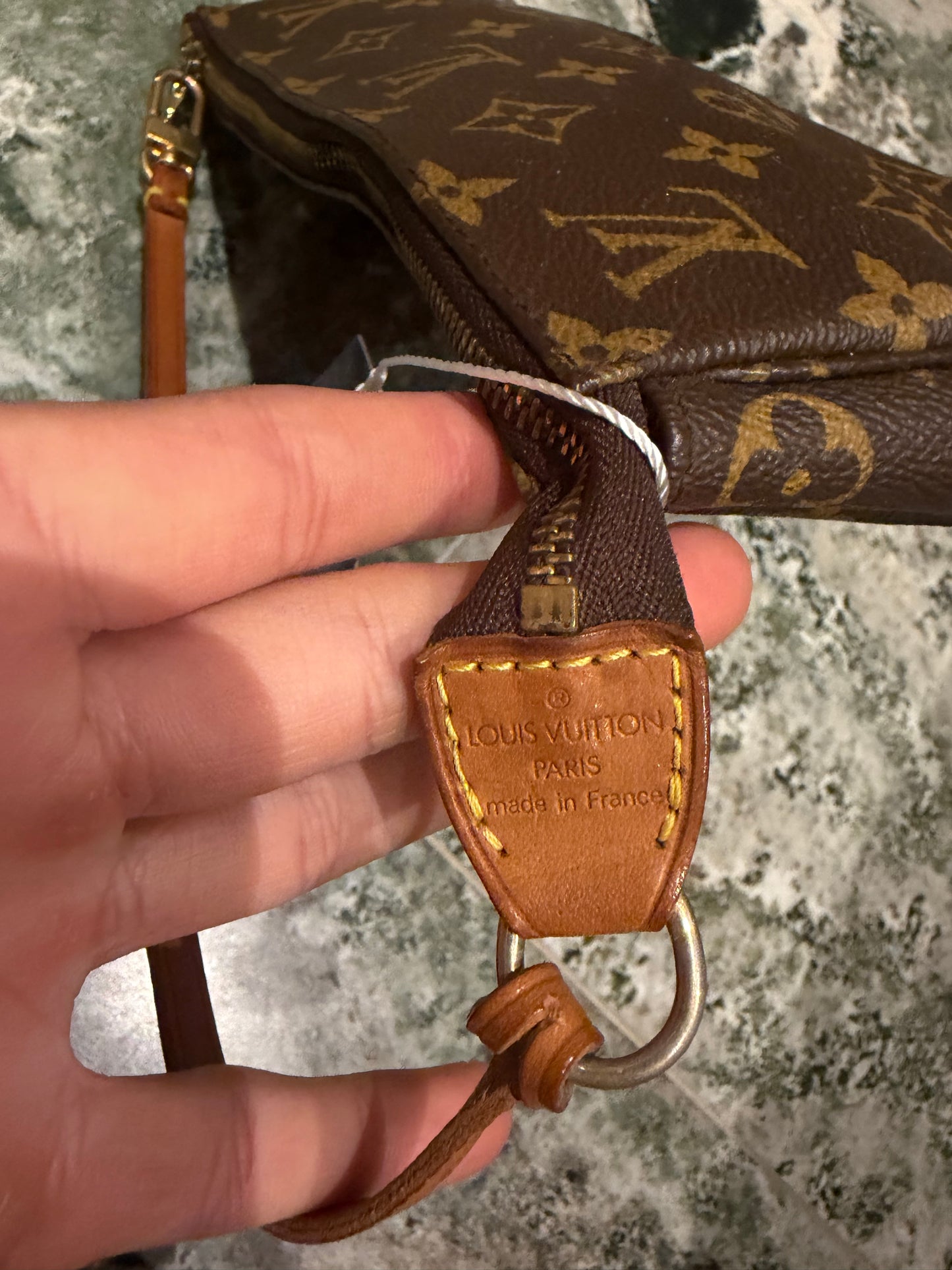 Louis Vuitton pochette accessories