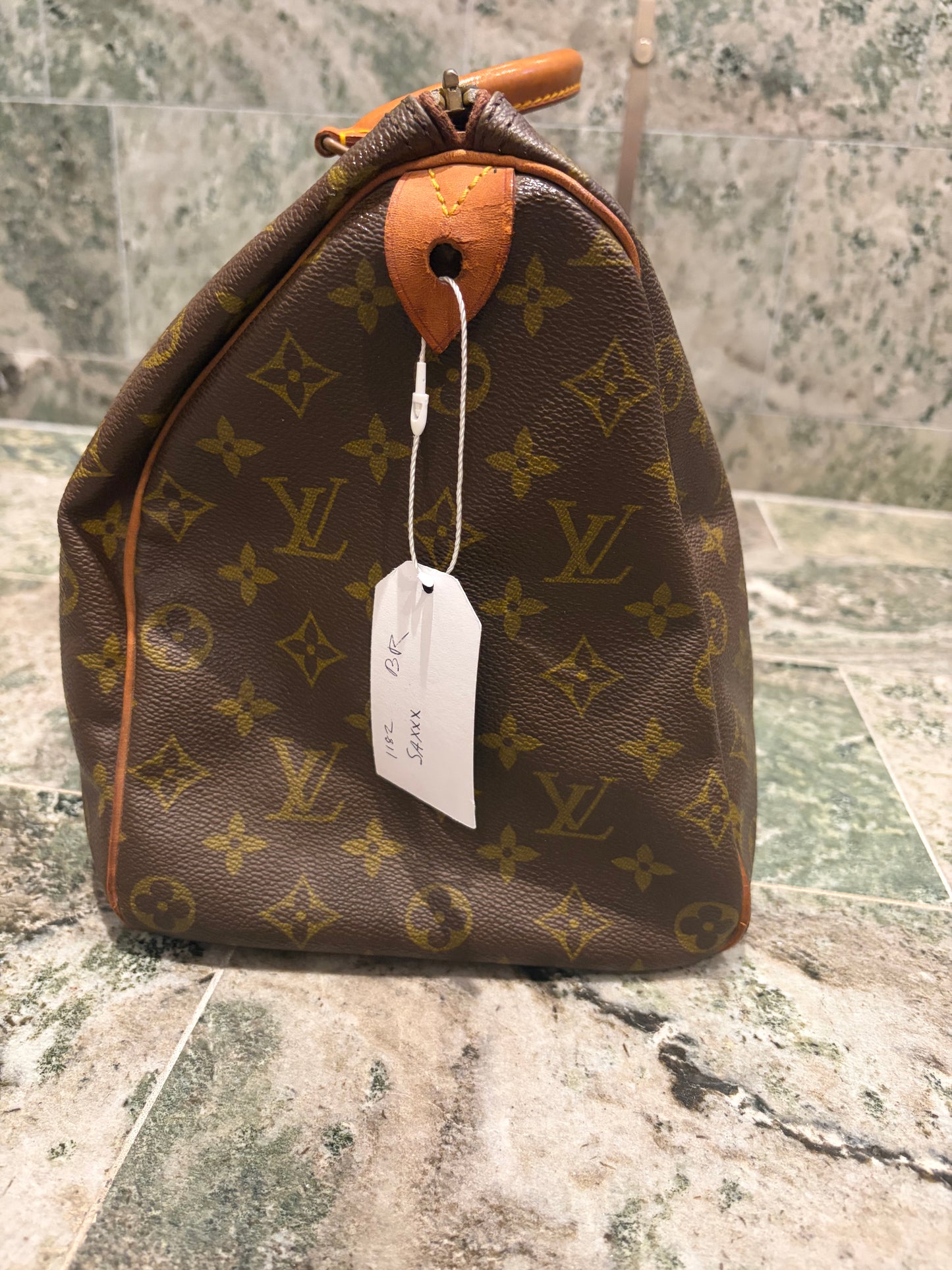 Louis Vuitton speedy 35