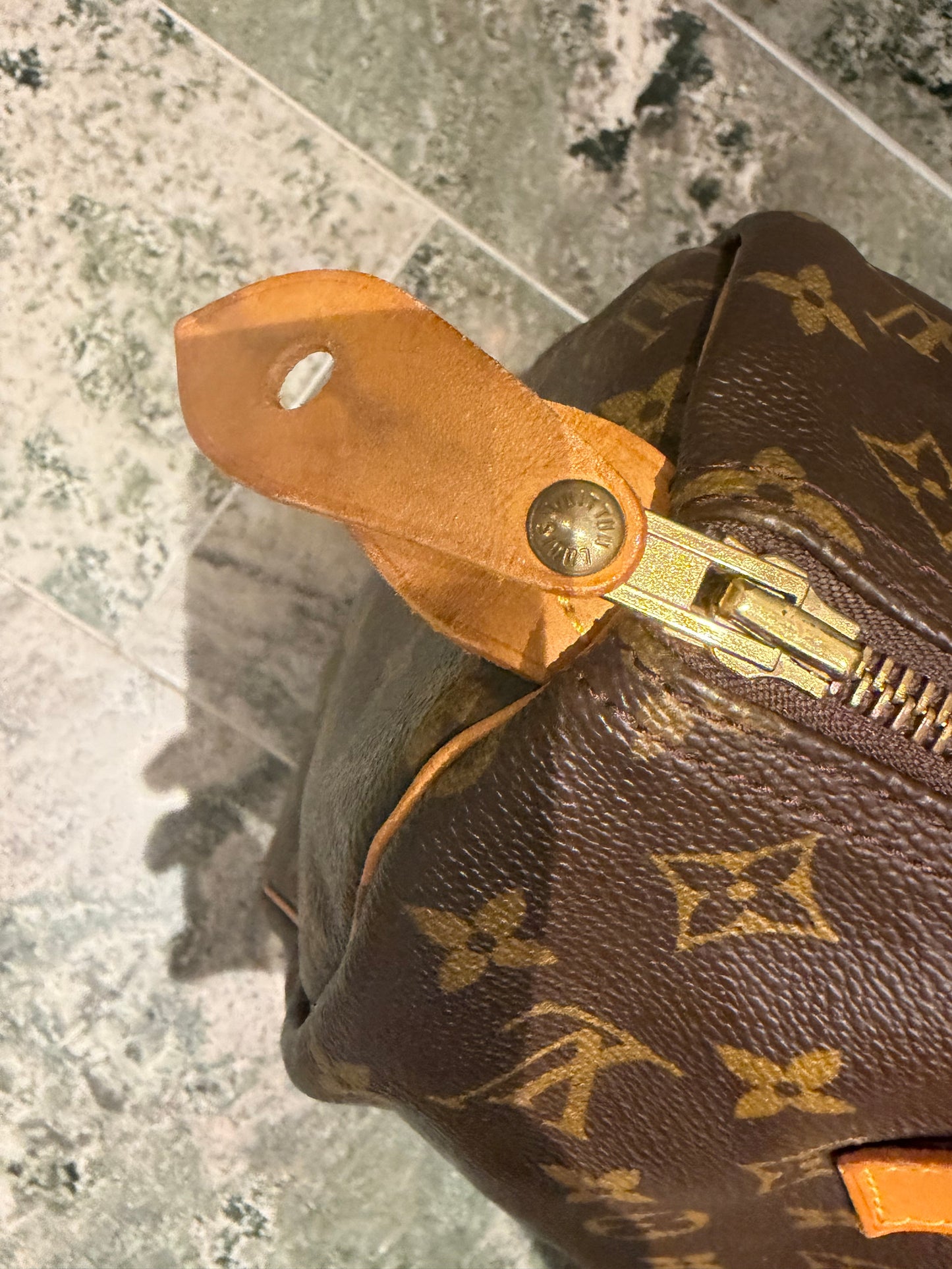 Louis Vuitton speedy 30