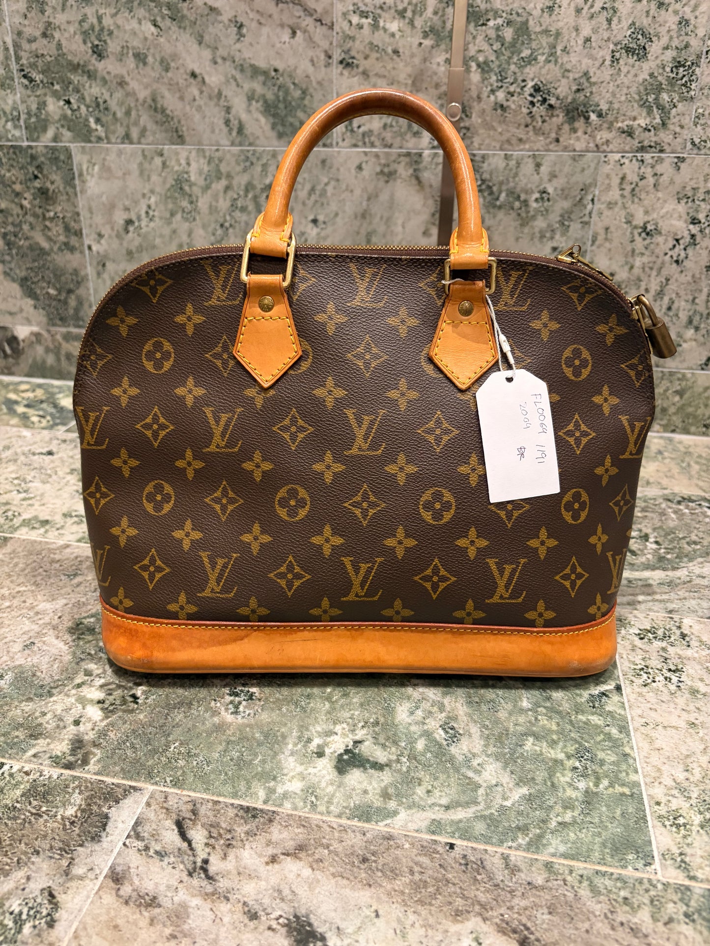 Louis Vuitton Alma PM
