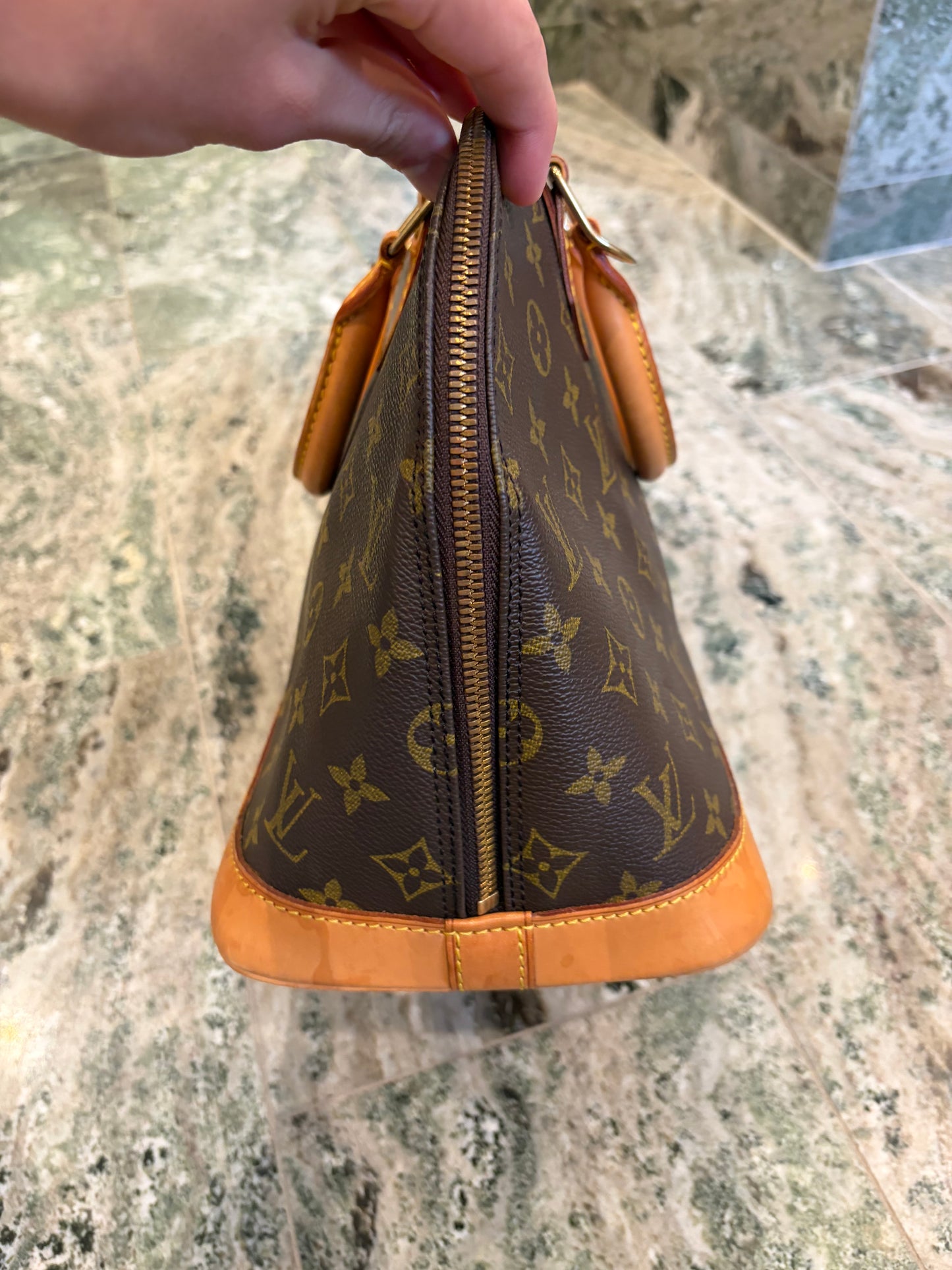 Louis Vuitton Alma PM