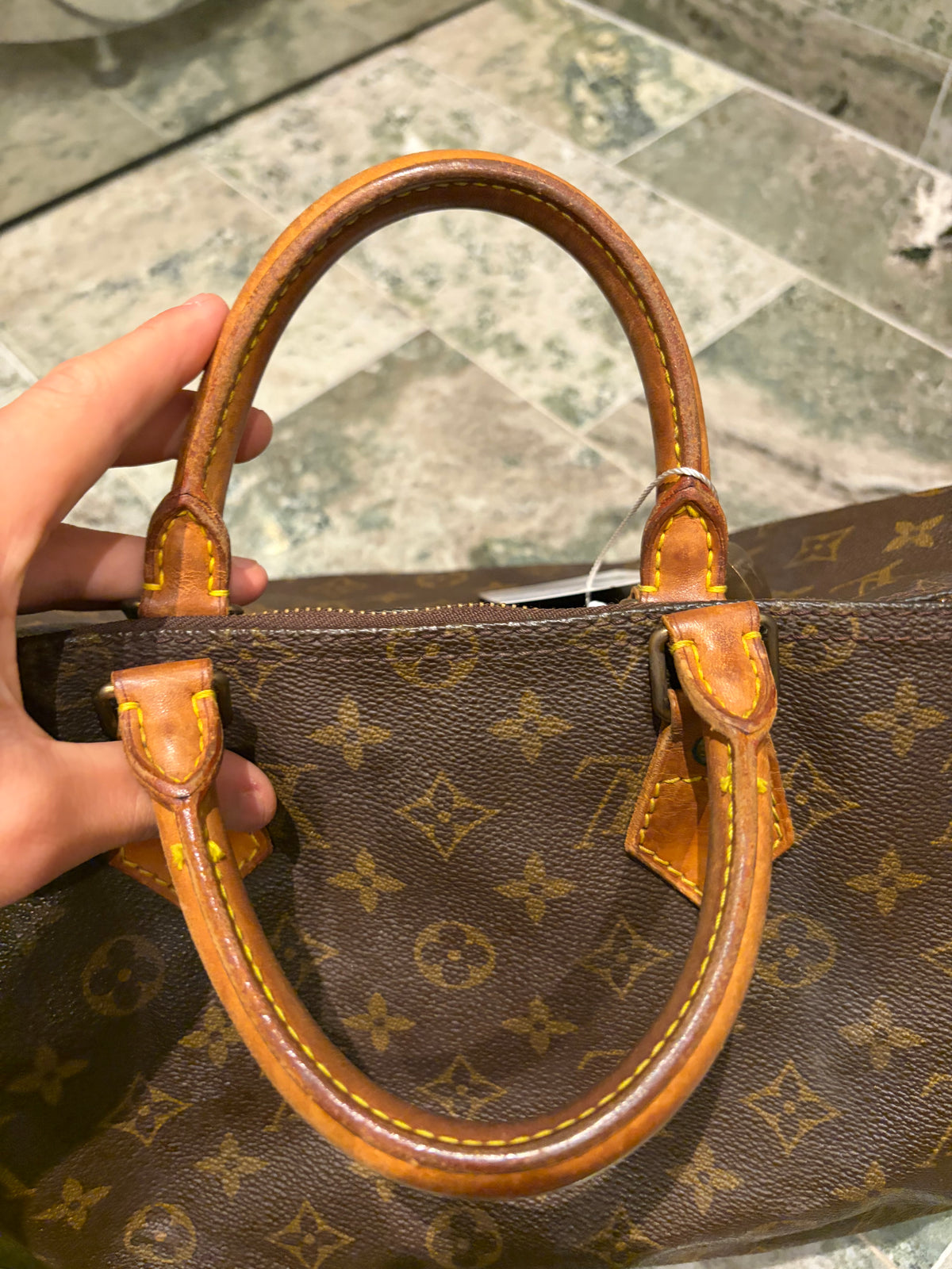 Louis Vuitton speedy 35