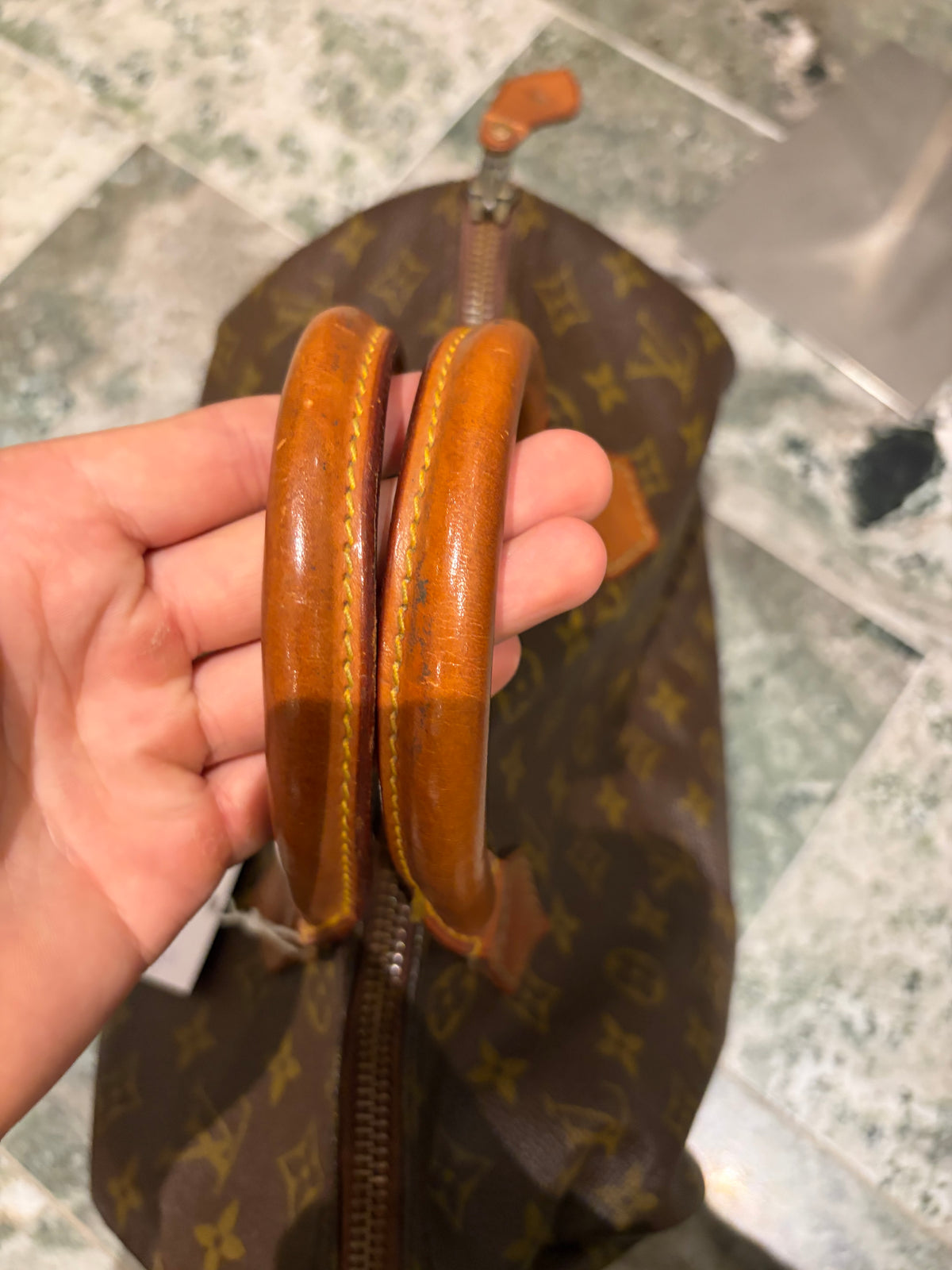 Louis Vuitton speedy 30