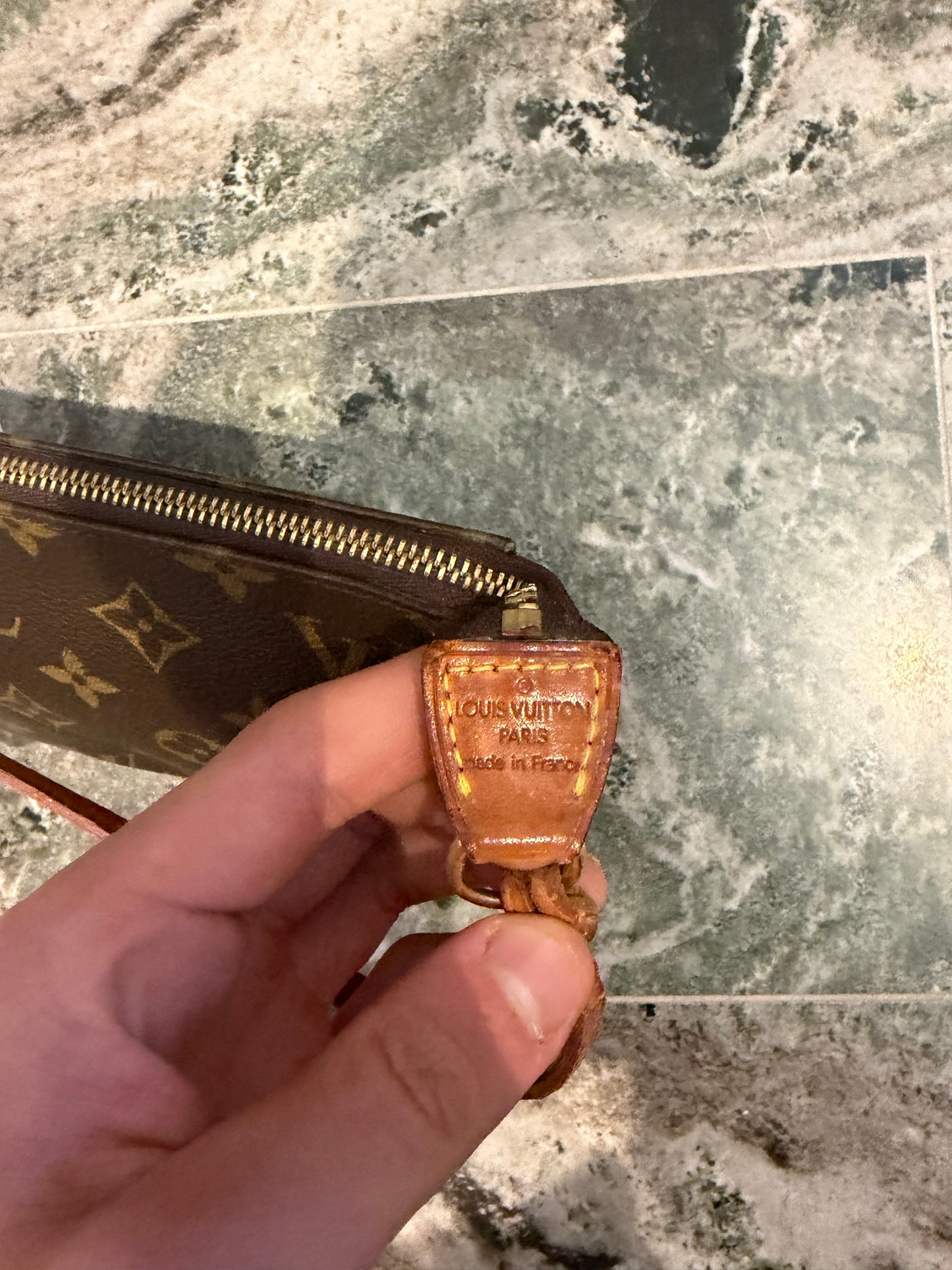 Louis Vuitton pochette accessories