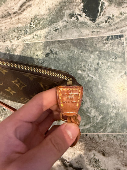 Louis Vuitton pochette accessories