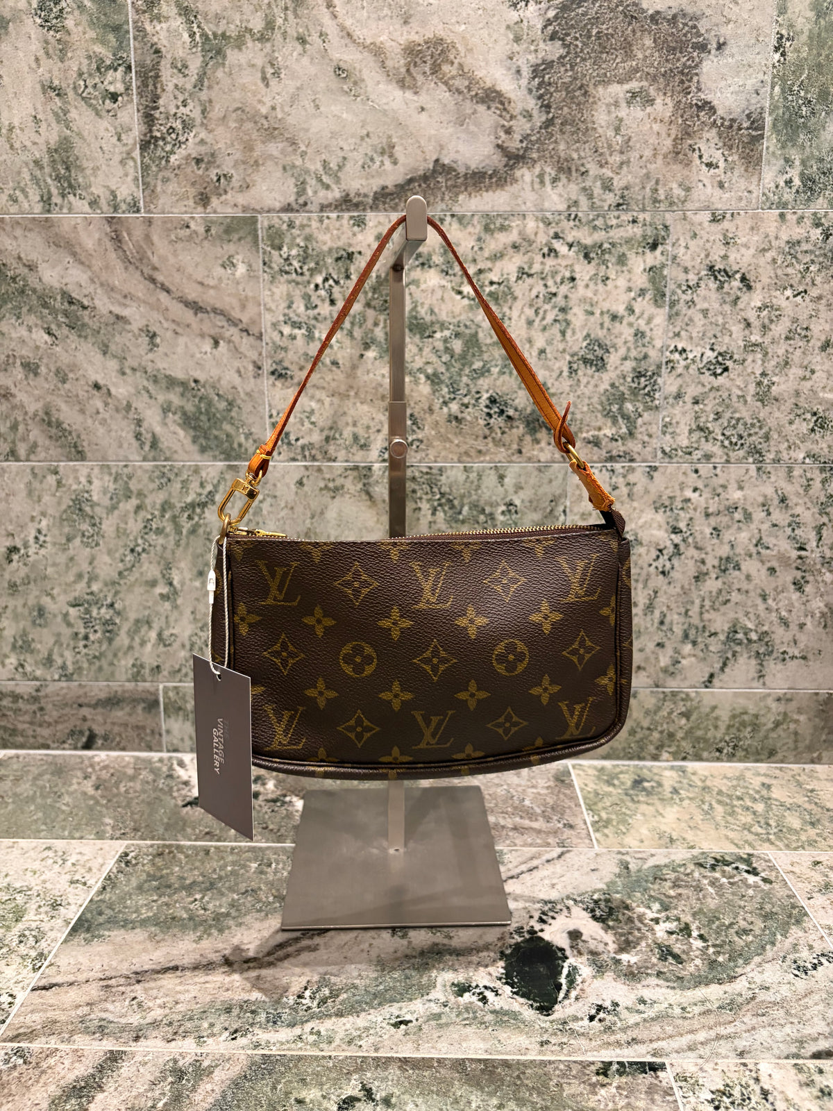 Louis Vuitton pochette accessories