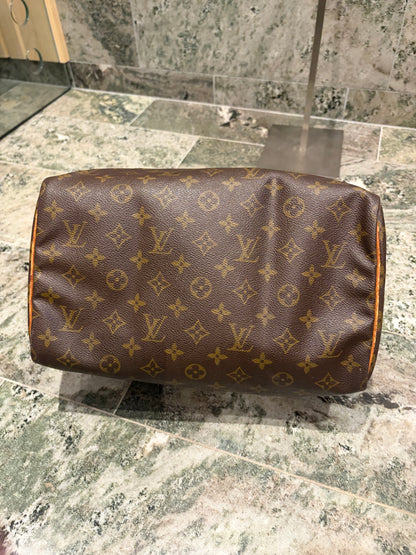 Louis Vuitton speedy 30