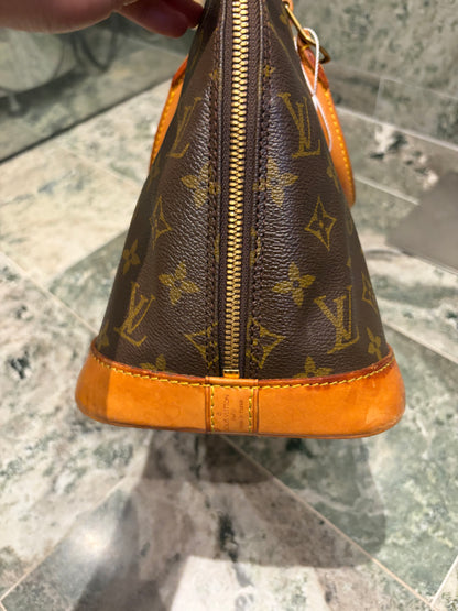 Louis Vuitton Alma PM