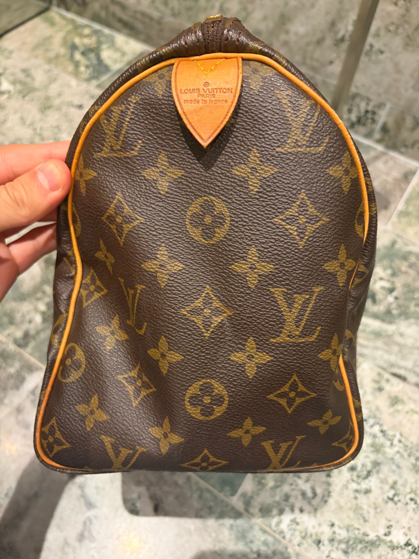 Louis Vuitton speedy 30